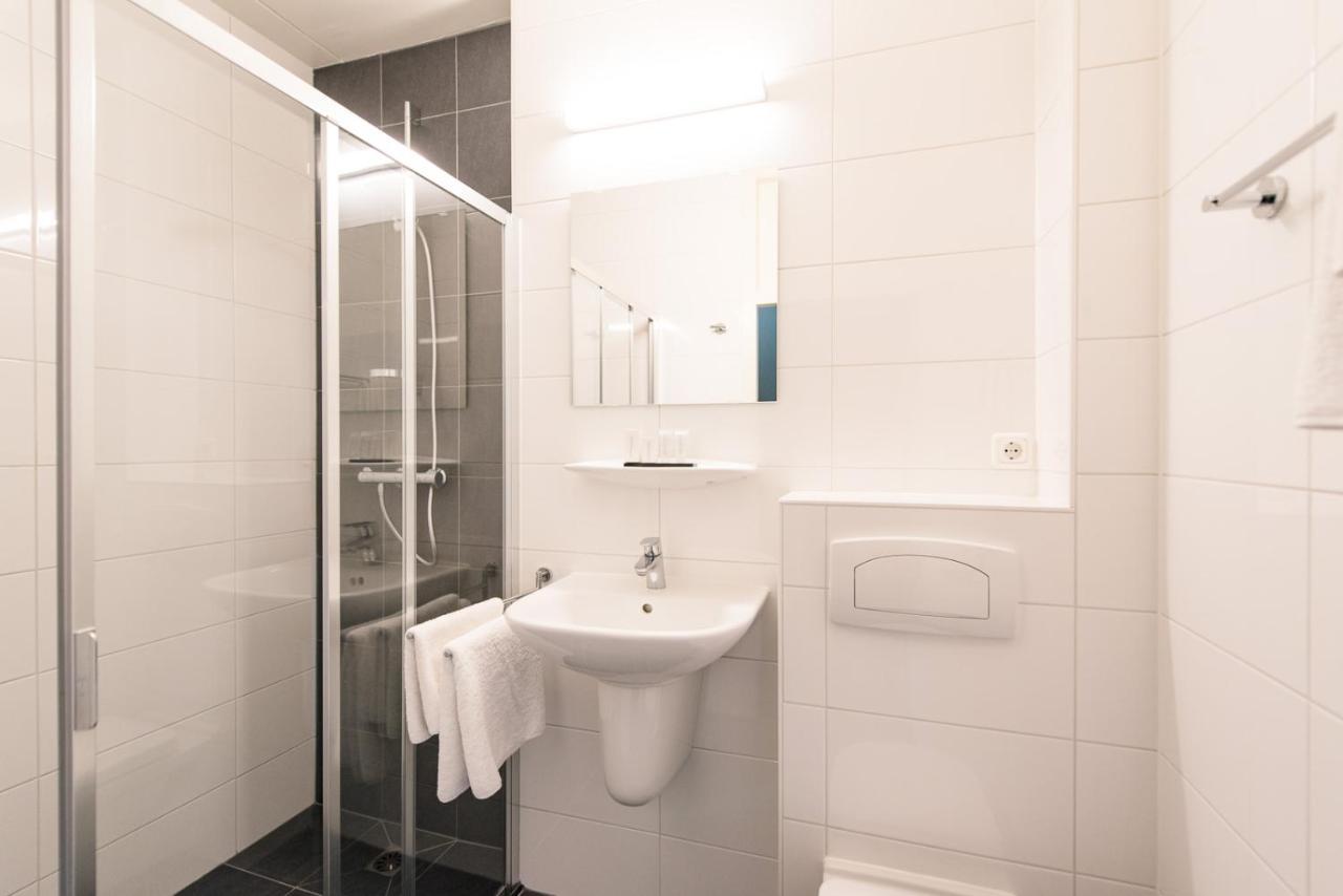 Hotel Hofker เนส ภายนอก รูปภาพ
